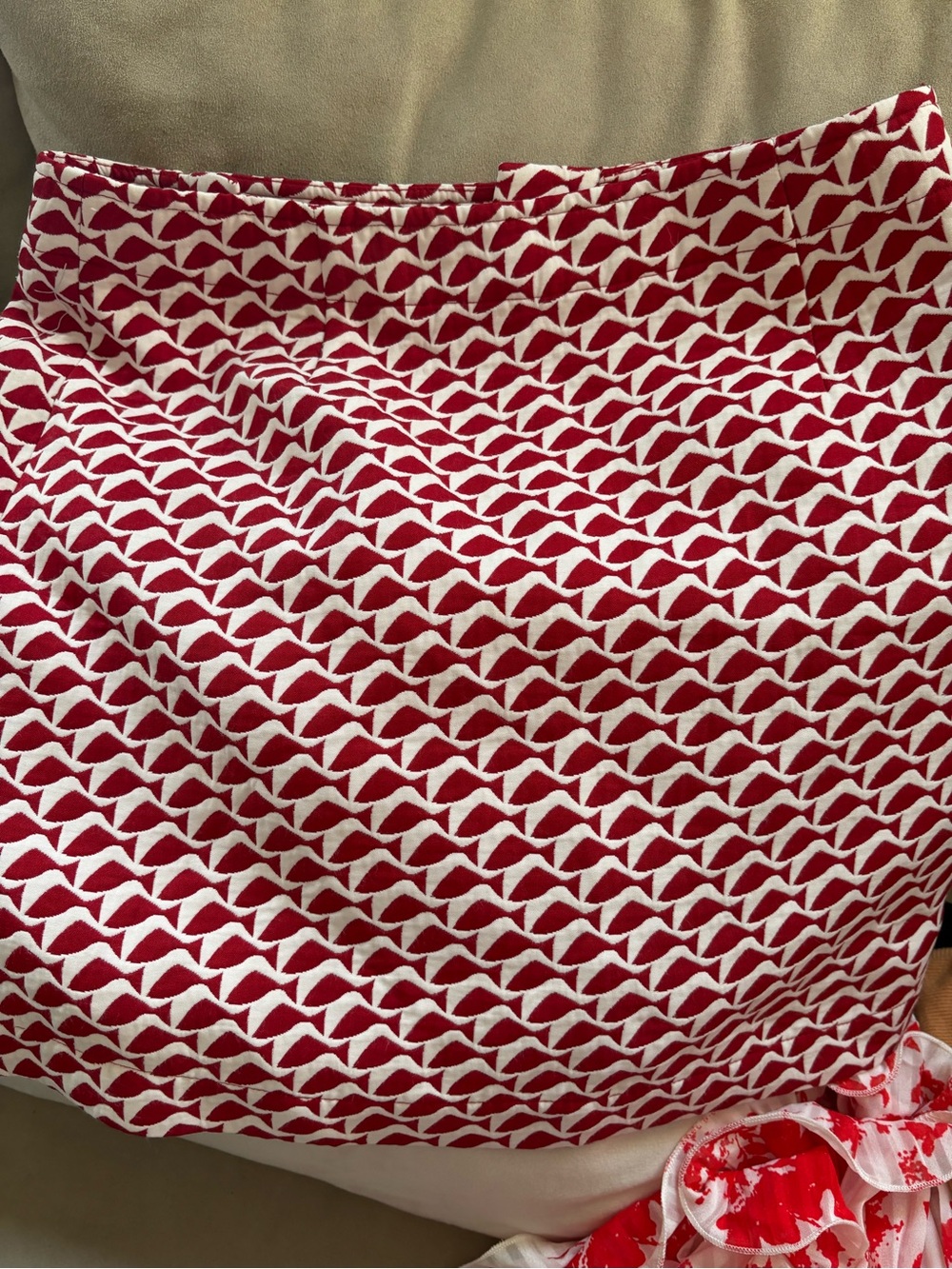 Vineyard Vines Red and White Patterned Women's Skirt